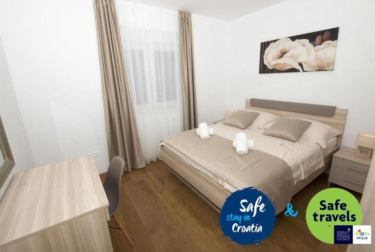 Lct Apartment Laura โอมิช ภายนอก รูปภาพ