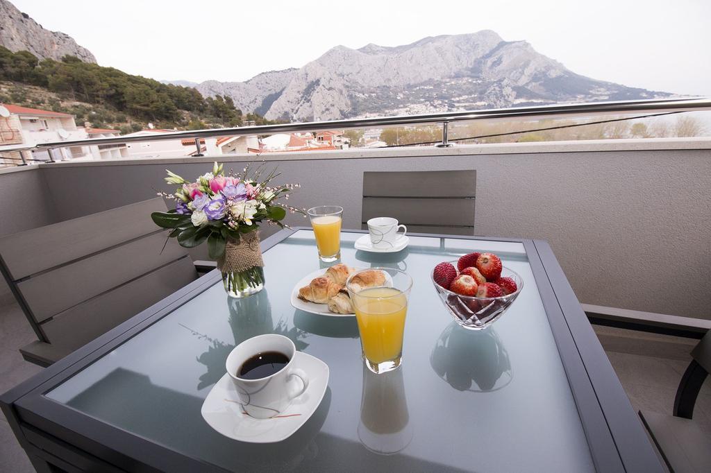 Lct Apartment Laura โอมิช ภายนอก รูปภาพ